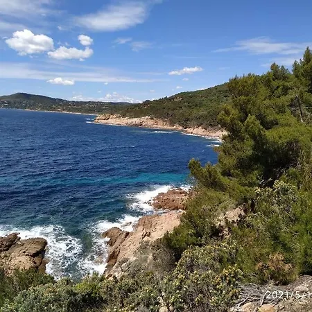 Cavalaire-sur-mer, Belle Climatisee-piscine *